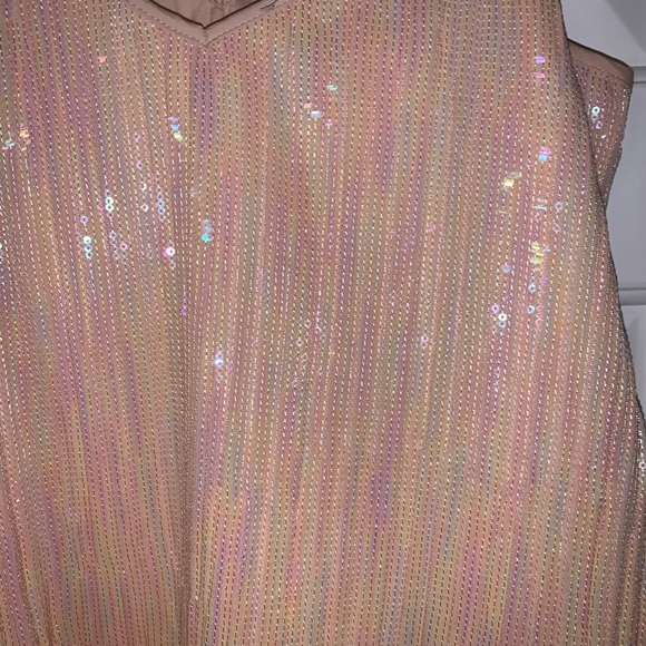 Brand New Anthropologie Peach Sequined Camisole. - Picture 2 of 5